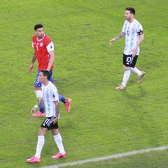 La pena quedó atrás: Maripán sorprendió con jugada ante Messi