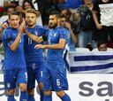 Eder y De Rossi hacen volar a Italia ante un opaco Uruguay