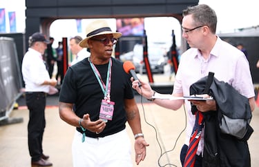 Ian Wright, exfutbolista, presentador televisivo y analista deportivo británico de ascendencia jamaicana.