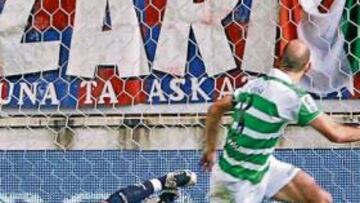 <b>EL 0-1. </b>Colsa adelantó al Racing con este remate de cabeza.