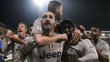 Soccer Football - Serie A - Cagliari v Juventus - Sardegna Arena, Cagliari, Italy - April 2, 2019  Juventus&#039; Leonardo Bonucci celebrates scoring their first goal with team mates          REUTERS/Alberto Lingria