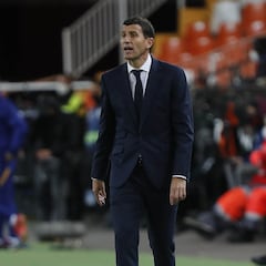 El Valencia destituye a Gracia y Voro toma otra vez las riendas