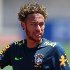 Neymar: I'm not worth world-record €222m
