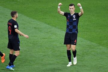 1-2. Perisic celebró el segundo gol.