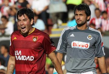 Antes de llegar al América, el actual jugador de Toluca visitó la camiseta de Tecos, con quienes descendió en el Clausura 2012.