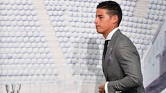 ¿James se aleja de Italia? Napoli ficharía a Nicolas Pépé