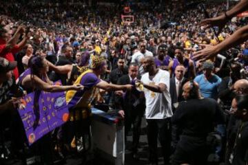 Kobe Bryant leaving the court in Denver