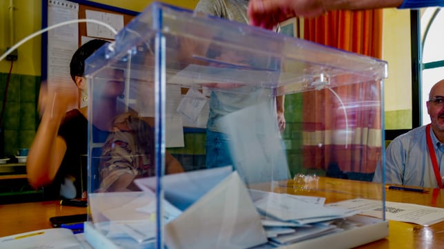Dónde votar en las elecciones en Castilla y León: ¿qué colegio me toca y cómo saber cuál es mi mesa electoral el 15M?