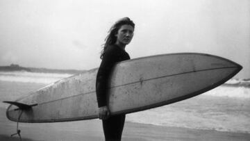 Foto de perfil de Laura Revuelta, pionera del surf en Cantabria y en Espa&ntilde;a.