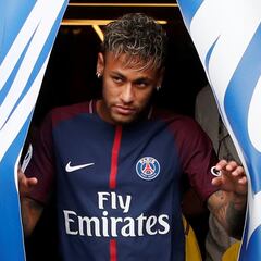 Paris goes crazy as Neymar is unveiled at PSG - in pictures