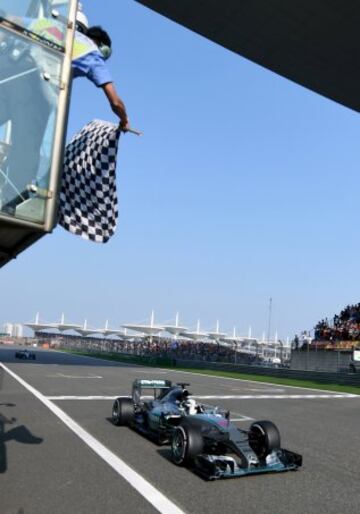Lewis Hamilton logró la victoria el 12 de abril de 2015 en el GP de China 