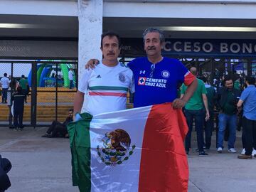 El color de la afición en el México vs Chile