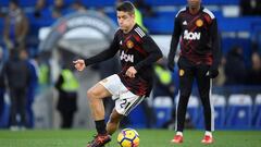 Ander Herrera, objetivo del Atl&eacute;tico de Madrid, en el partido de la Premier League del Manchester United ante el Chelsea. 