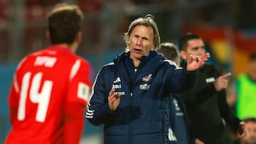 Hay dos motivos: el plantel de la Roja se molestó con Gareca