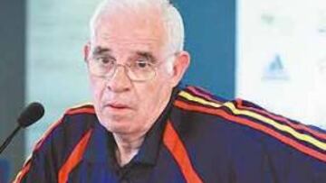 <b>ELOGIOS.</b>"Más que su habilidad de Robinho me gustó su desmarque a los espacios vacíos"