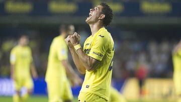 Santos Borré es delantero del Villarreal de España.