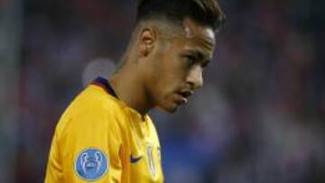 Neymar tuvo una noche para el olvido en el Calderón.