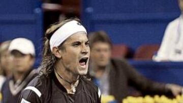 <b>LANZADO. </b>Ferrer, en su partido del domingo frente a Djokovic.