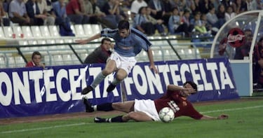 El de Moaña asiste embobado a un partido de Copa de la UEFA entre el Celta y el Roma