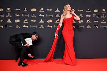 La influecer Chiara Ferragni en la alfombra roja de los Premios Goya.