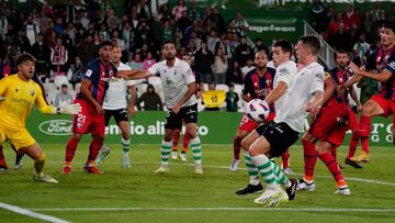 Iñigo Vicente tuvo el gol muy cerca.