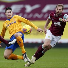 "Con suplentes de calidad, James no sería titular en el Everton"