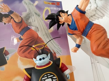 Goku ángel con Kaito de Dragon Ball por Banpresto