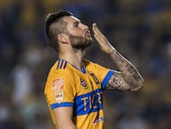 Tigres volvió  a la senda del triunfo de la mano de su jugador referente: André-Pierre Gignac. Los felinos se impusieron 2-0 al Atlas con un doblete del atacante francés en el Volcán. Una vez más, el ex del Marsella ha cargado con la ofensiva del cuadro felino y llegó a cinco anotaciones este semestre. De esta manera ya es el tercer mejor goleador del torneo por debajo únicamente de  Carlos González y Djaniny Tavares.