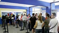 Largas colas en el Coliseum para renovar los abonos