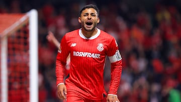 Alexis Vega celebrates his goal 1-0 of Toluca during the Quarter-Final second leg match between Toluca and Monterrey as part of the Liga BBVA MX, Torneo Clausura 2025 at Nemesio Diez Stadium on May 10, 2025 in Toluca, Estado de Mexico, Mexico.