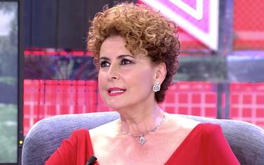 La jienense es una de las presentadoras míticas de la radio y la televisión española, una de las 'Chicas Hermida' y con trabajos en casi todas las cadenas nacionales. Ya sabe lo que es concursar en Telecinco, pues participó en 'GH VIP' y 'Ven a cenar conmigo'.