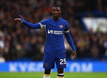 Moisés Caicedo sigue en deuda con Chelsea