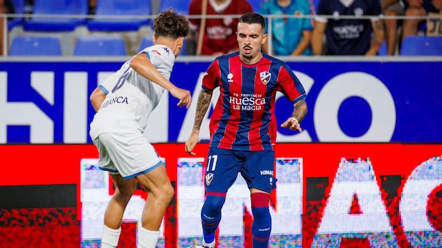 Joaquín asume el liderazgo del Huesca contra el Burgos