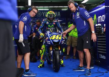 Valentino Rossi se vuelve a subir a la moto en Aragón