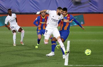 Benzema marcó el 1-0.