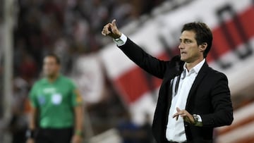 Costa Rica sigue en la búsqueda de su nuevo entrenador, mientras tanto, Barros Schelotto tomó su decisión.