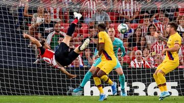 Aduriz fue el encargado de abrir el marcador de la temporada 2019-2020 en el partido que enfrentó, en San Mamés, al Athletic Club contra el FC Barcelona. Fue en el minuto 90 cuando Aduriz, de chilena, marcó el gol de la victoria para los leones.