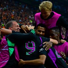 Kane silencia Estambul