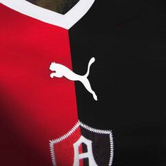 Atlas da a conocer su camiseta del centenario