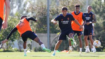 El Real Madrid se entrena por primera vez esta pretemporada con Carlo Ancellotti