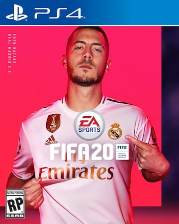 Benzemá señala el escudo del Real Madrid en la portada de FIFA 20.