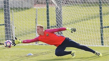 Ter Stegen se lesiona y complica al Barcelona y Luis Enrique
