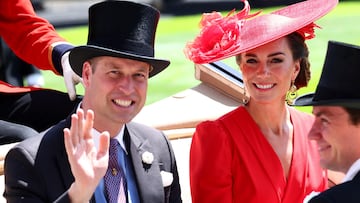 Horse Racing - Royal Ascot - Ascot Racecourse, Ascot, Britain - June 23, 2023  Britain's Prince William and Catherine, Princess of Wales are pictured during the royal procession ahead of the day's races REUTERS/Toby Melville