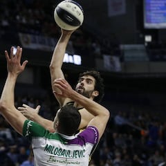 El Tenerife vuelve a reventar a Unicaja y se mete en semifinales