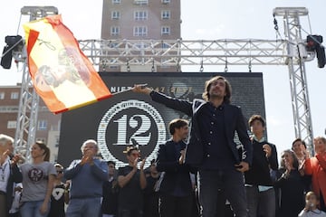 El homenaje motero al Maestro Ángel Nieto en Madrid