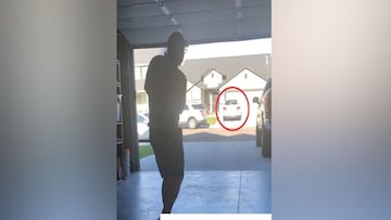 La surrealista manera de jugar al golf sin pelota y acabar rompi¨¦ndole el Mercedes al vecino