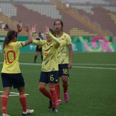Revive el doblete de Leicy Santos contra Jamaica