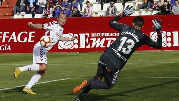Zozulia, durante el Albacete-Oviedo