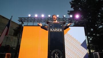 Santiago, 04 de noviembre 2025.
El candidato presidencial del partido nacional libertario, Johannes Kaiser, realiza un evento en Plaza de Maipu previo a su cierre de campana.
Jonnathan Oyarzun/Aton Chile