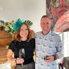 Una pareja estadounidense se muda a España por su perro y muestra la gran diferencia cultural: “Es demasiado tarde”